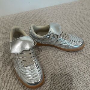 Steve Madden silver sneakers, women’s size 7.5